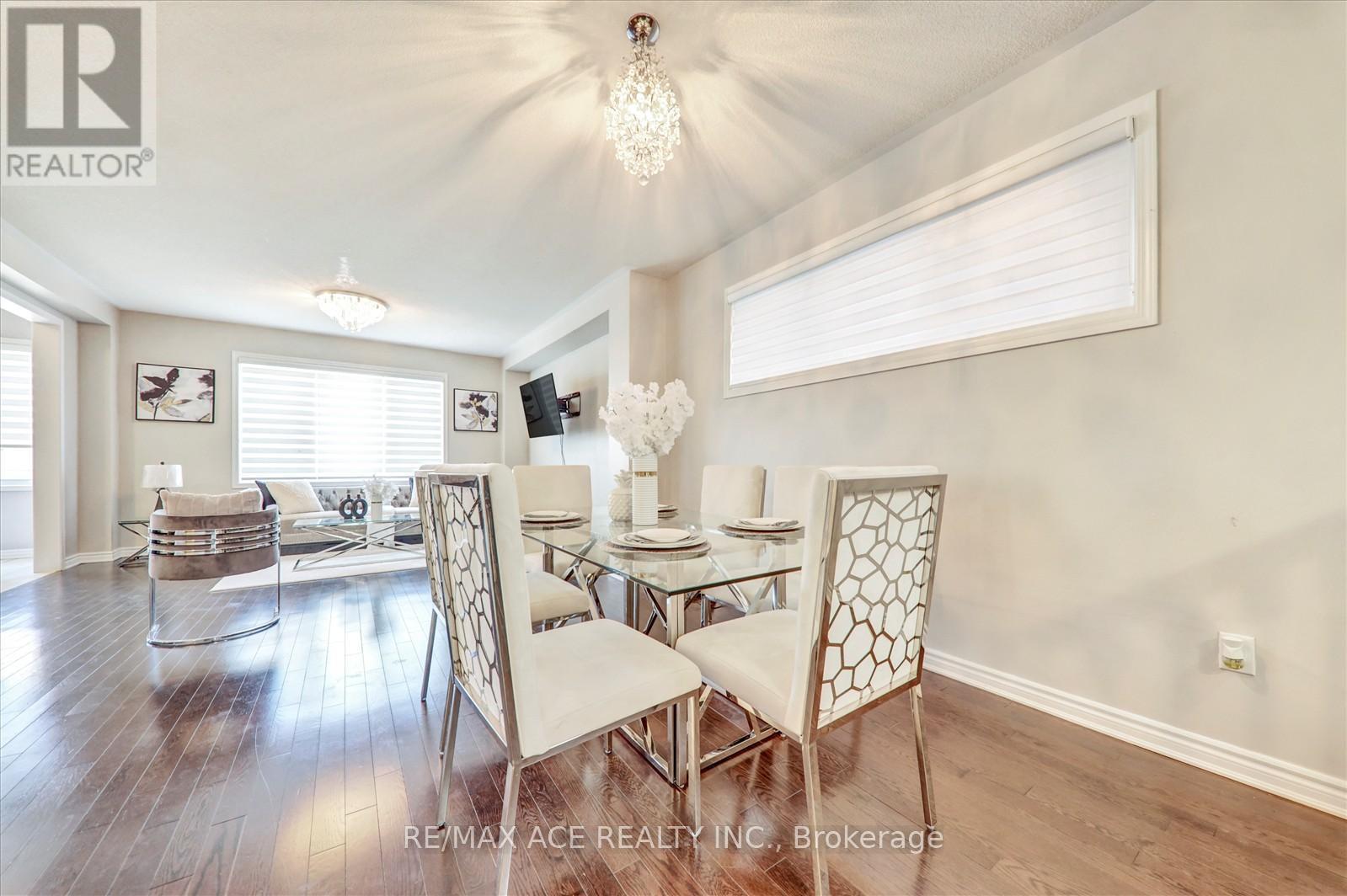 60 Westfield Drive, Whitby, Ontario  L1P 0E9 - Photo 11 - E12830216