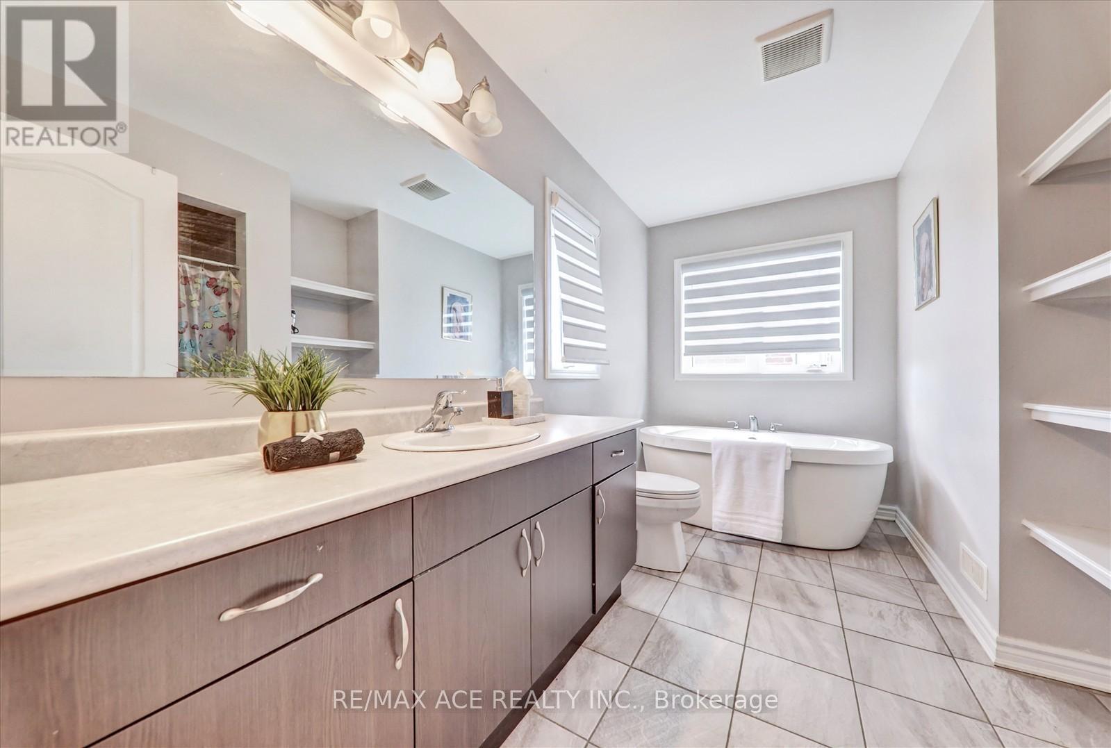 60 Westfield Drive, Whitby, Ontario  L1P 0E9 - Photo 26 - E12830216