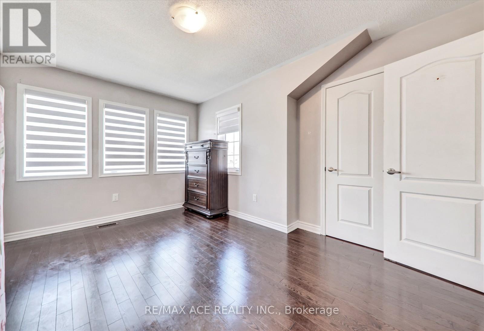 60 Westfield Drive, Whitby, Ontario  L1P 0E9 - Photo 35 - E12830216