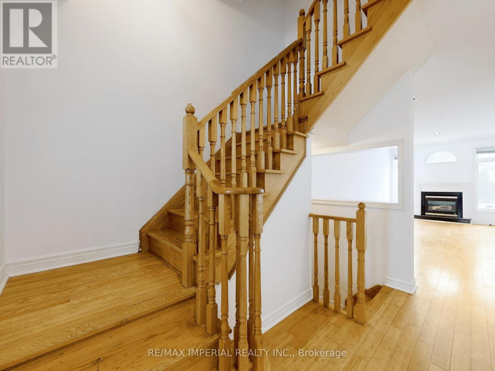 25 Ruby Crescent, Richmond Hill (Rouge Woods), Ontario  L4S 2E8 - Photo 14 - N12830240