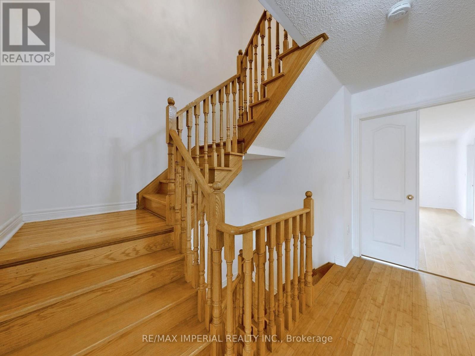 25 Ruby Crescent, Richmond Hill (Rouge Woods), Ontario  L4S 2E8 - Photo 27 - N12830240