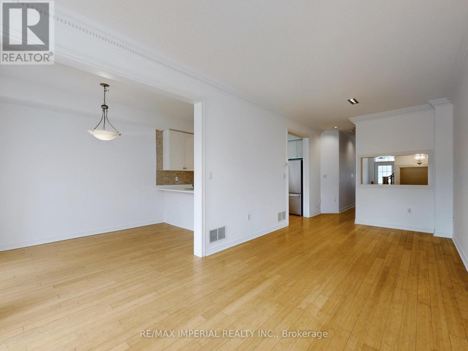 25 Ruby Crescent, Richmond Hill (Rouge Woods), Ontario  L4S 2E8 - Photo 3 - N12830240