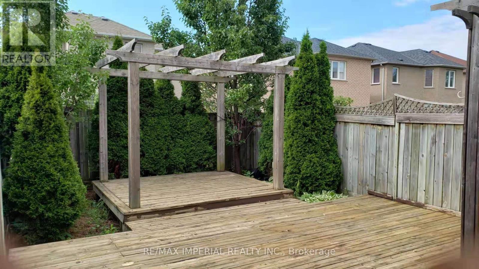 25 Ruby Crescent, Richmond Hill (Rouge Woods), Ontario  L4S 2E8 - Photo 43 - N12830240