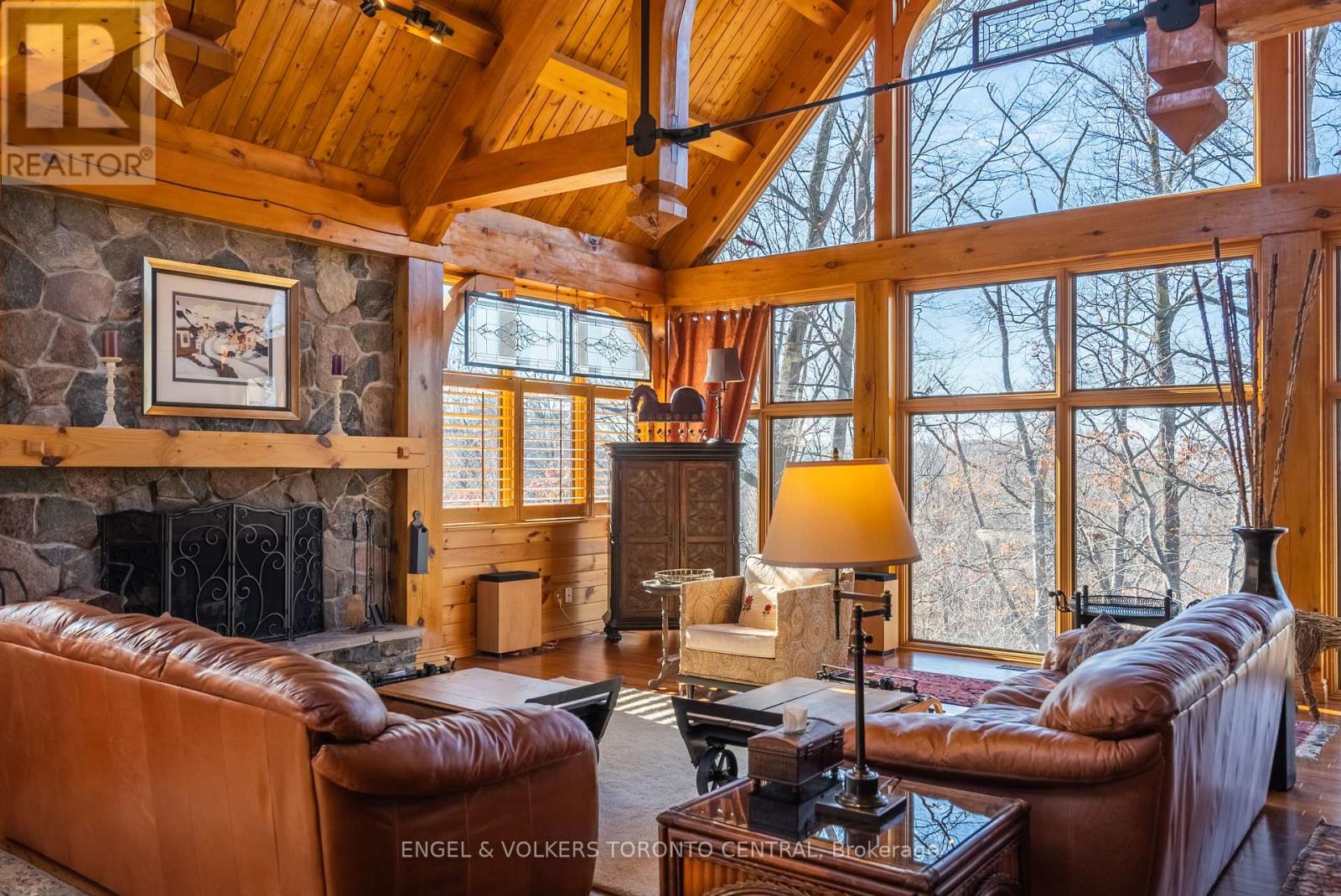 11 Valleycrest Drive, Oro-Medonte (Horseshoe Valley), Ontario  L0L 2L0 - Photo 2 - S12830230