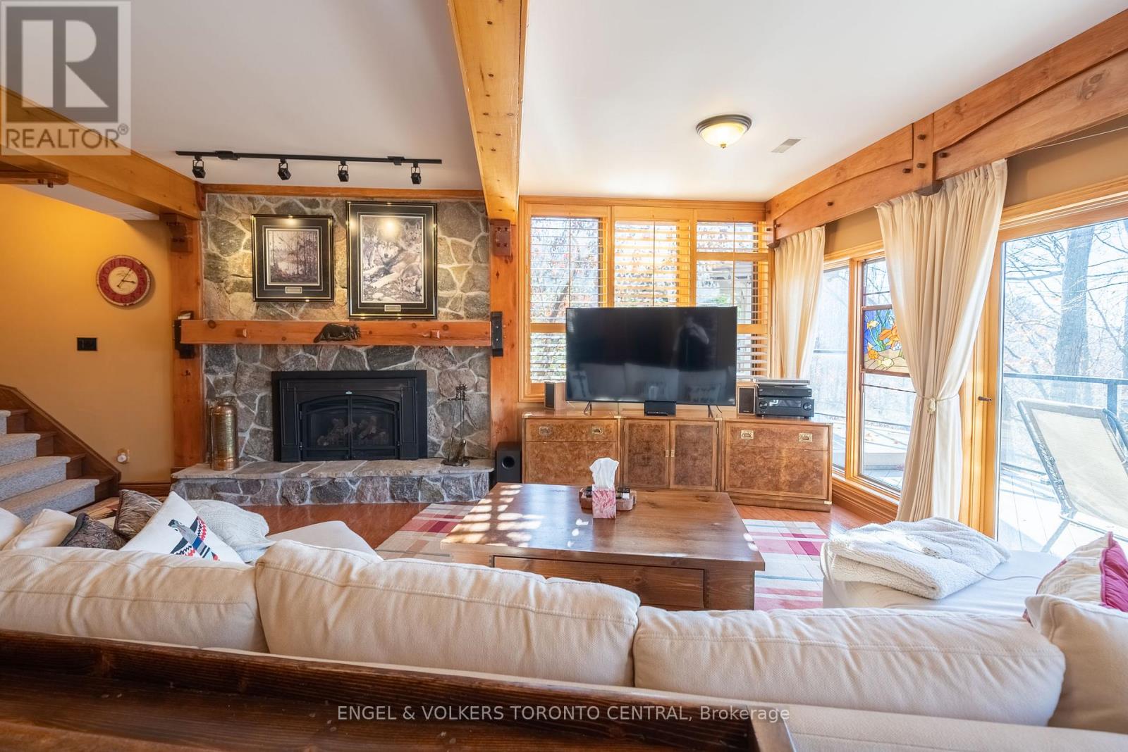 11 Valleycrest Drive, Oro-Medonte (Horseshoe Valley), Ontario  L0L 2L0 - Photo 34 - S12830230