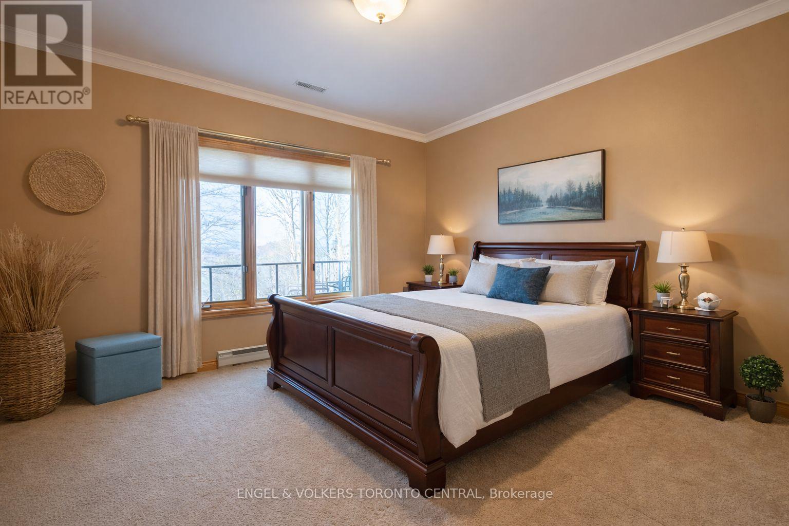 11 Valleycrest Drive, Oro-Medonte (Horseshoe Valley), Ontario  L0L 2L0 - Photo 38 - S12830230