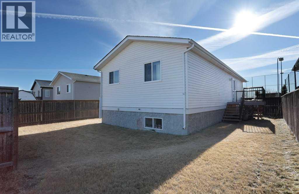 1620 2nd Avenue E, Brooks, Alberta  T1R 1K3 - Photo 33 - A2285852