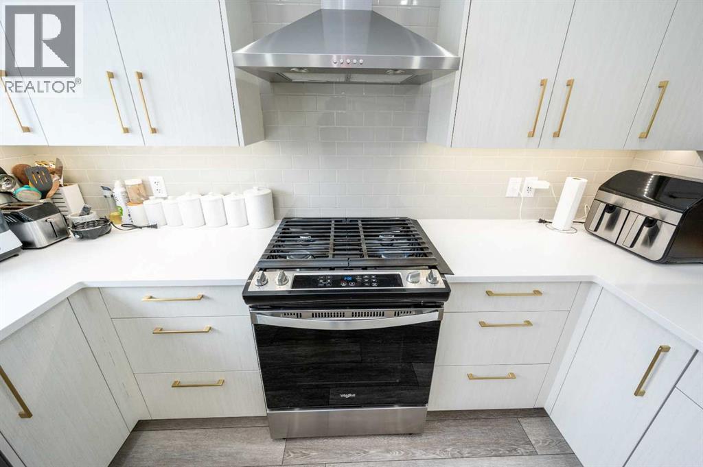 358 Chelsea Common, Chestermere, Alberta  T1X 2T3 - Photo 10 - A2289601