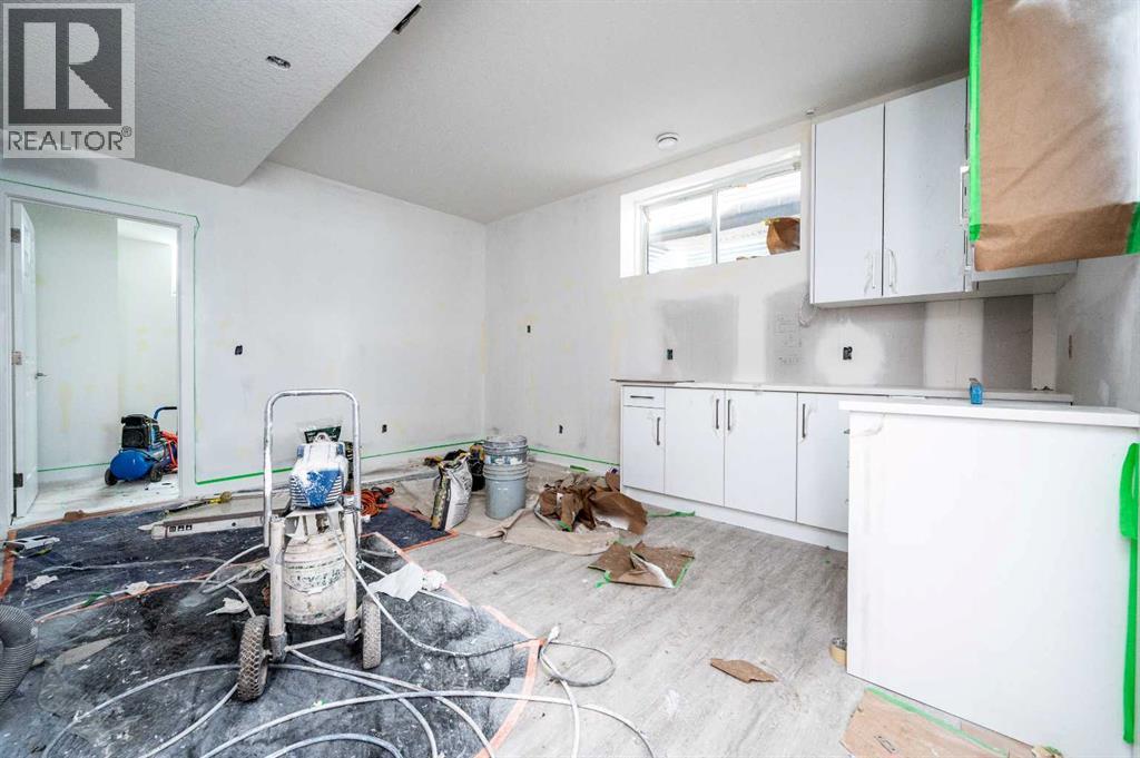 358 Chelsea Common, Chestermere, Alberta  T1X 2T3 - Photo 33 - A2289601