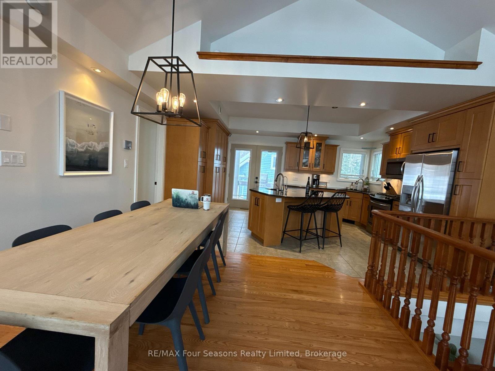 37 Silver Lake Crescent, South Bruce Peninsula, Ontario  N0H 2G0 - Photo 32 - X12494692