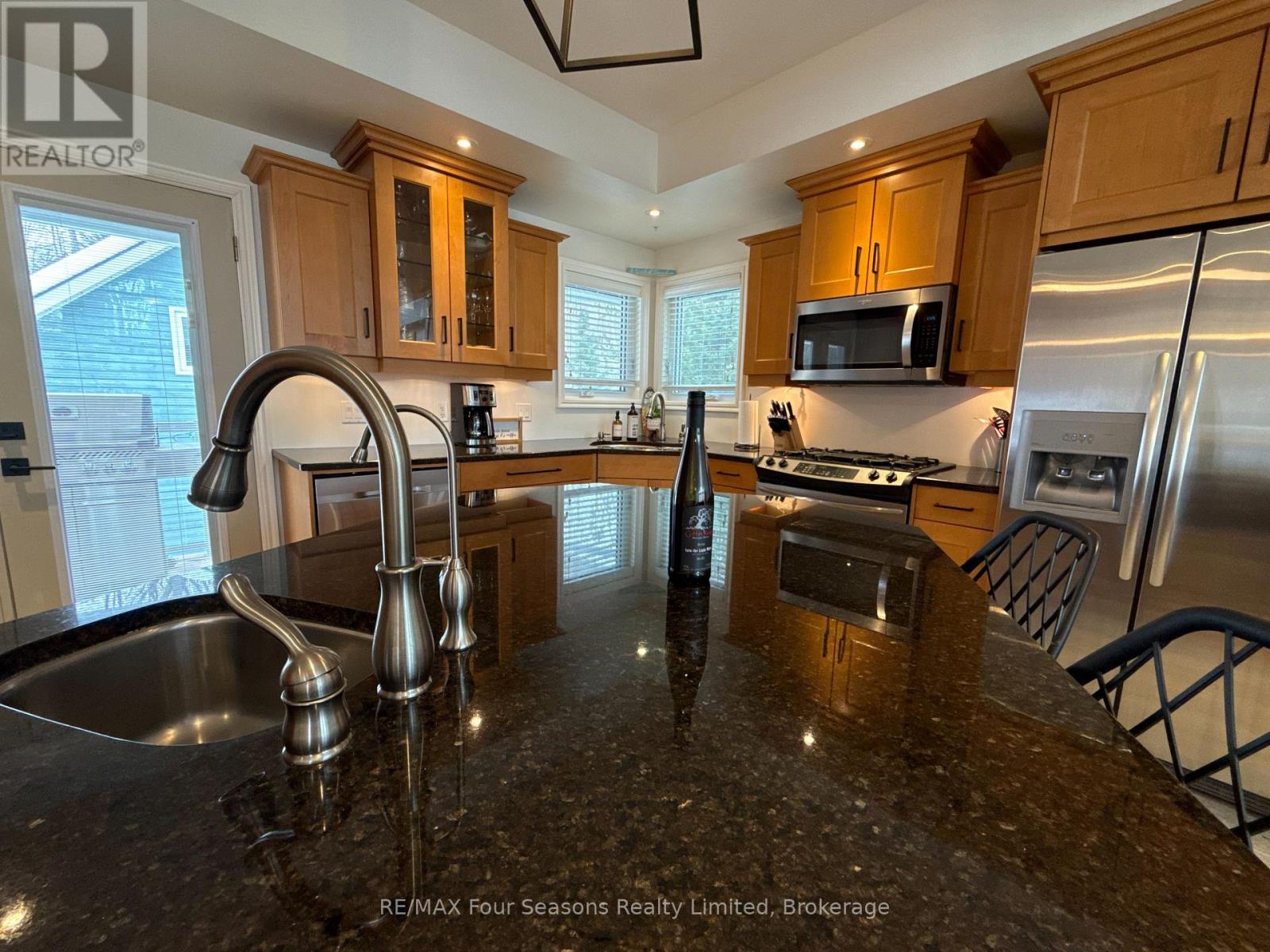 37 Silver Lake Crescent, South Bruce Peninsula, Ontario  N0H 2G0 - Photo 30 - X12494692