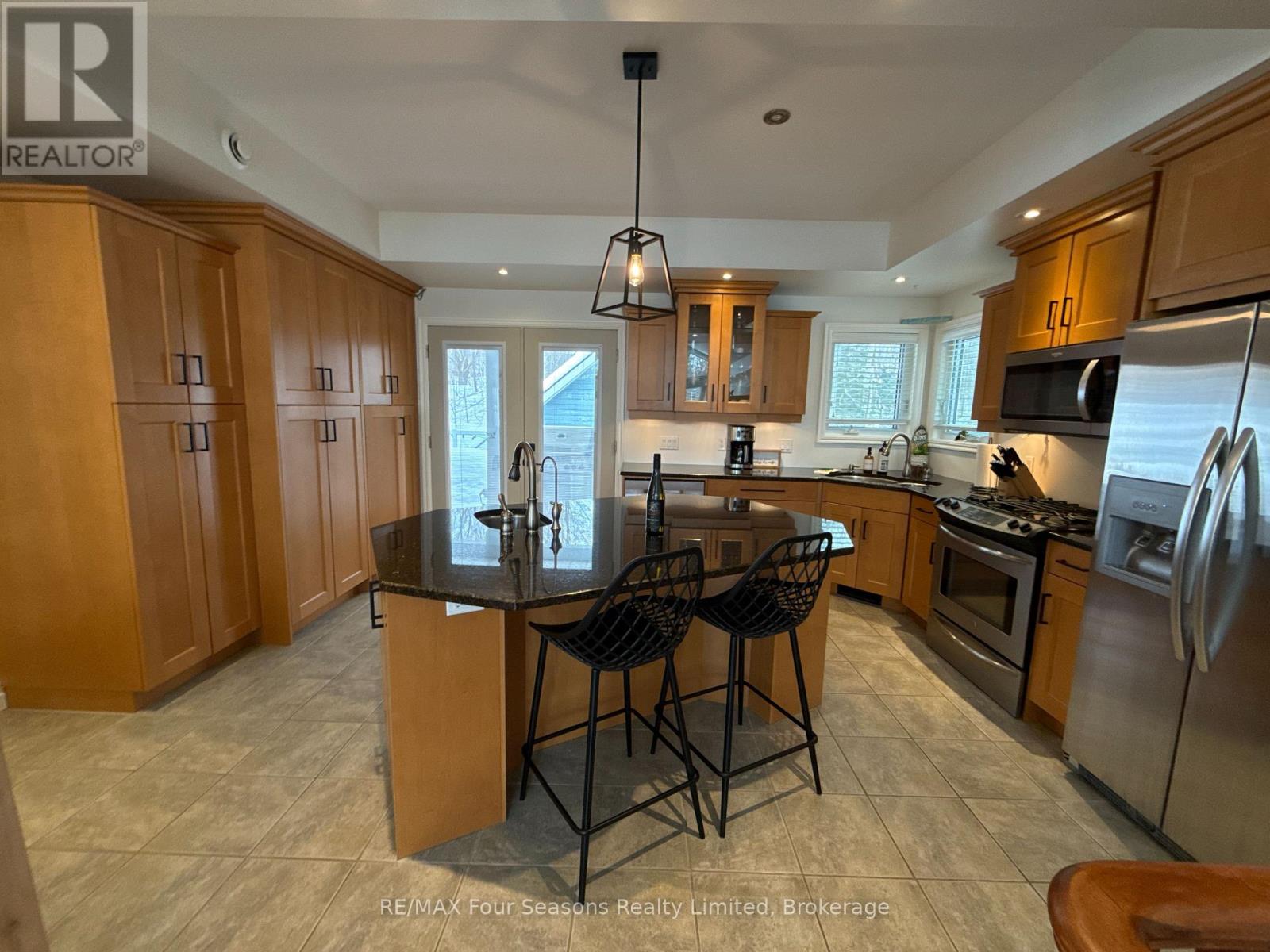 37 Silver Lake Crescent, South Bruce Peninsula, Ontario  N0H 2G0 - Photo 28 - X12494692