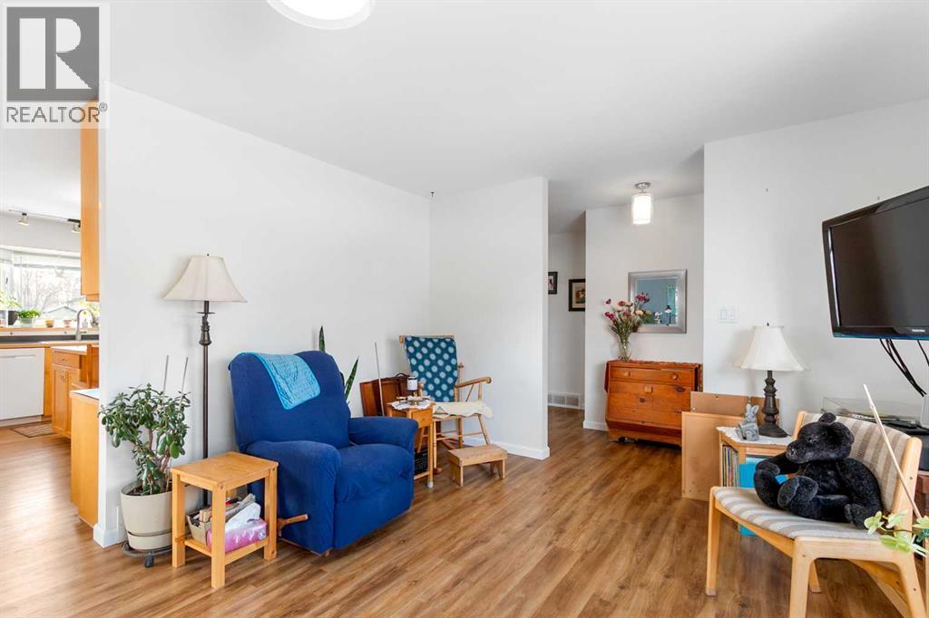 653 Macewan Drive, Carstairs, Alberta  T0M 0N0 - Photo 6 - A2286627