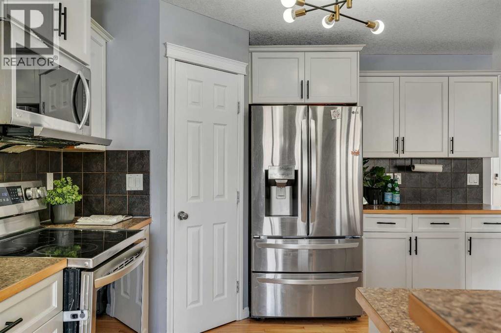 6 Morningside Landing Sw, Airdrie, Alberta  T4B 0E1 - Photo 6 - A2289107