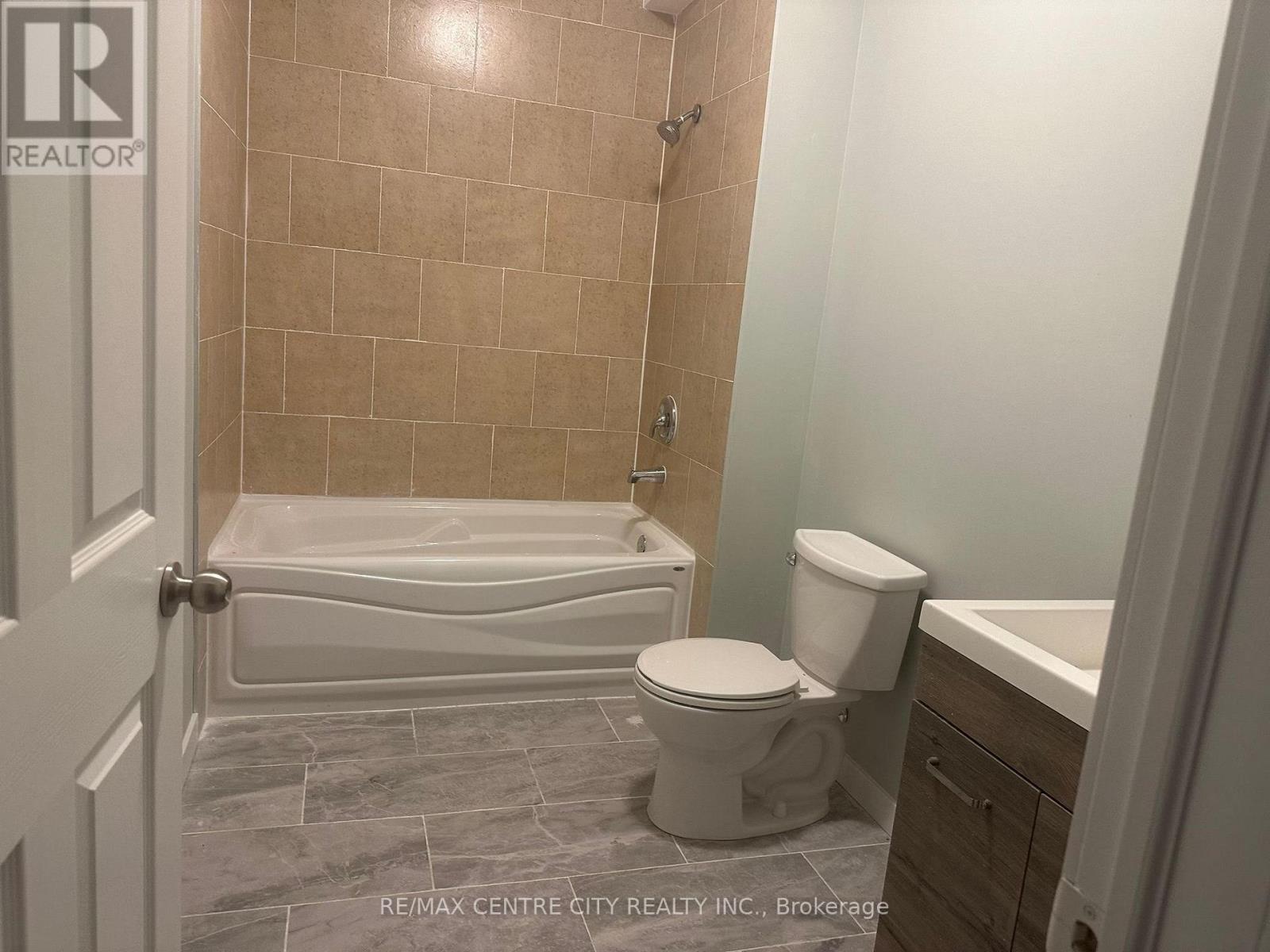 362 Richmond Street, London East, Ontario  N6A 3C3 - Photo 10 - X12830286