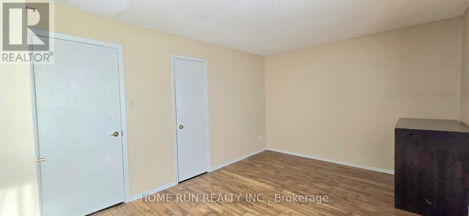 1994 Greenway Parkway, Ottawa, Ontario K1B 5A8 - Photo 12 - X12830262