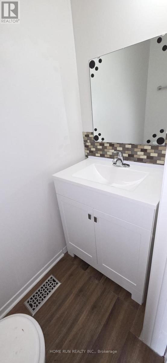 1994 Greenway Parkway, Ottawa, Ontario K1B 5A8 - Photo 19 - X12830262