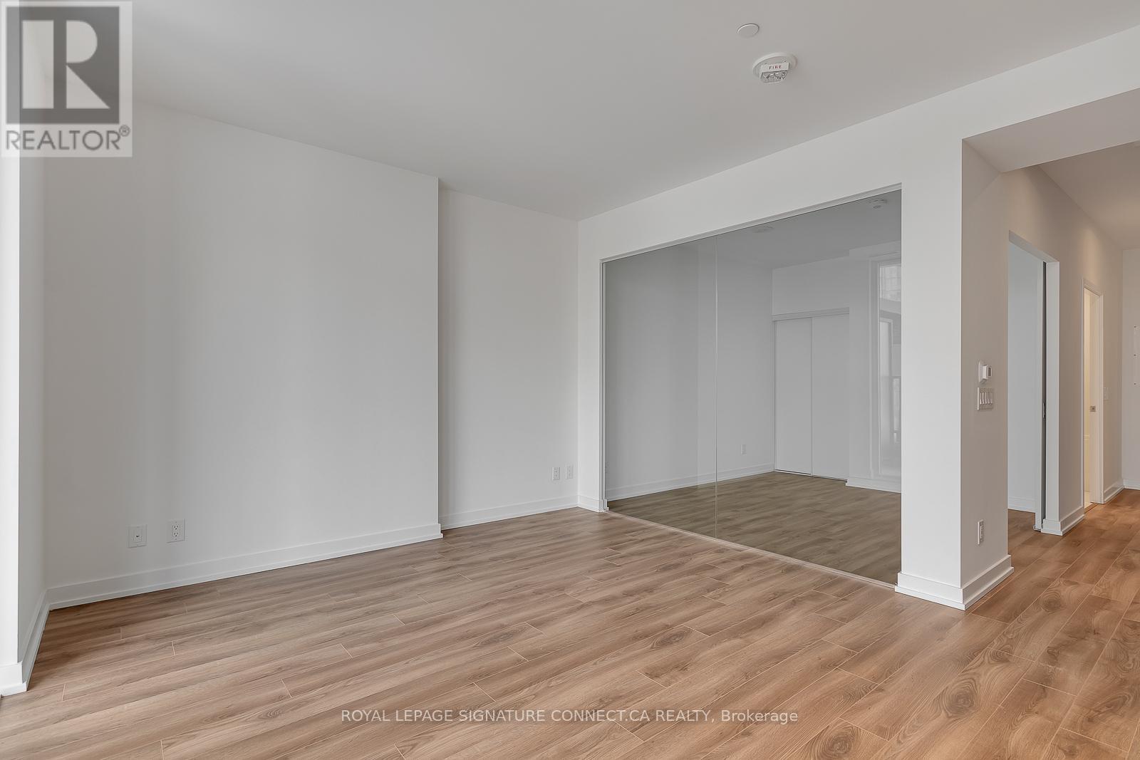 517 - 20 Edward Street, Toronto, Ontario  M5G 1C9 - Photo 7 - C12830246