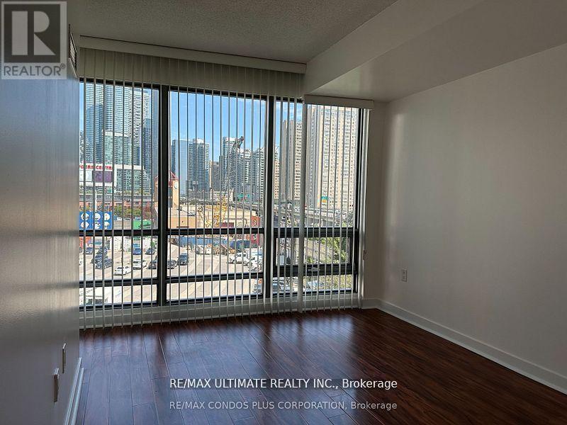 511 - 5 Mariner Terrace, Toronto, Ontario  M5V 3V6 - Photo 7 - C12830284