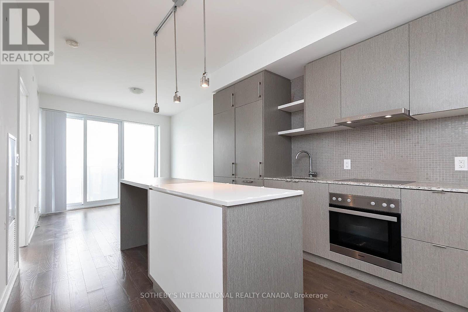 6003 - 100 Harbour Street, Toronto, Ontario  M5J 2T5 - Photo 2 - C12830292