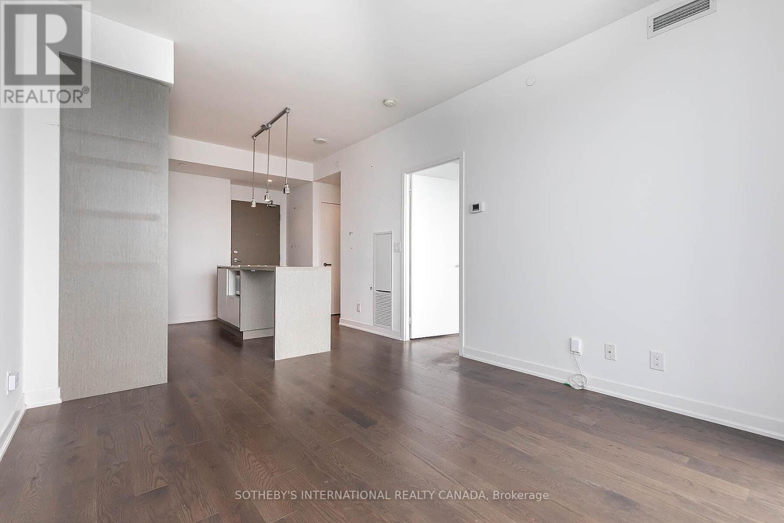 6003 - 100 Harbour Street, Toronto, Ontario  M5J 2T5 - Photo 6 - C12830292