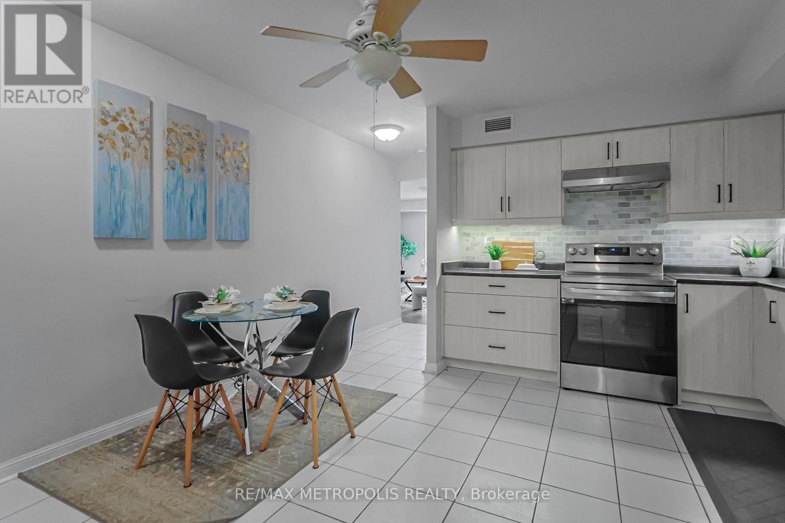 216 - 2500 Rutherford Road, Vaughan, Ontario  L4K 5N7 - Photo 8 - N12830260