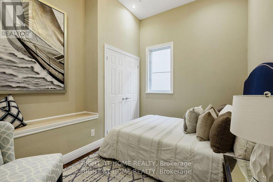 429 North Lake Road, Richmond Hill, Ontario  L4E 3A7 - Photo 20 - N12830288