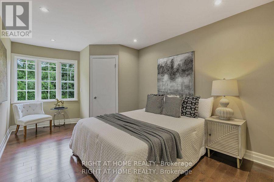 429 North Lake Road, Richmond Hill, Ontario  L4E 3A7 - Photo 27 - N12830288