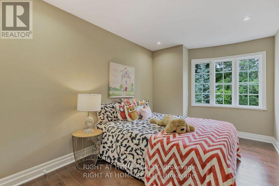 429 North Lake Road, Richmond Hill, Ontario  L4E 3A7 - Photo 28 - N12830288