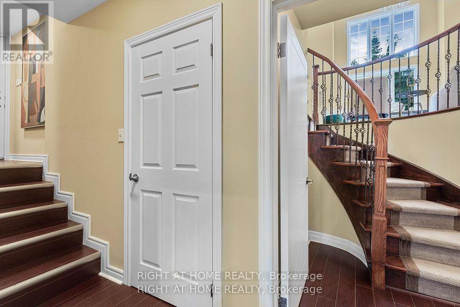 429 North Lake Road, Richmond Hill, Ontario  L4E 3A7 - Photo 31 - N12830288