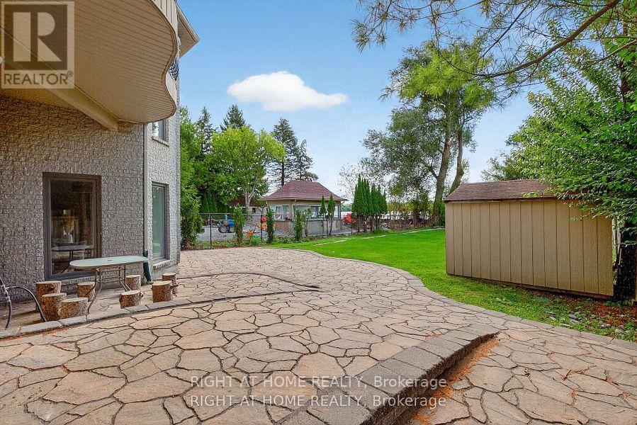 429 North Lake Road, Richmond Hill, Ontario  L4E 3A7 - Photo 37 - N12830288