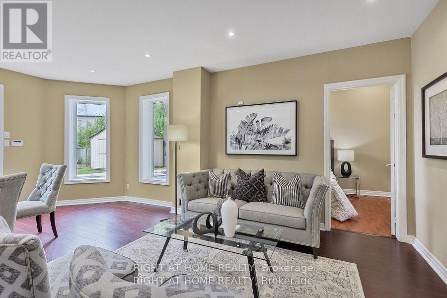 429 North Lake Road, Richmond Hill, Ontario  L4E 3A7 - Photo 39 - N12830288