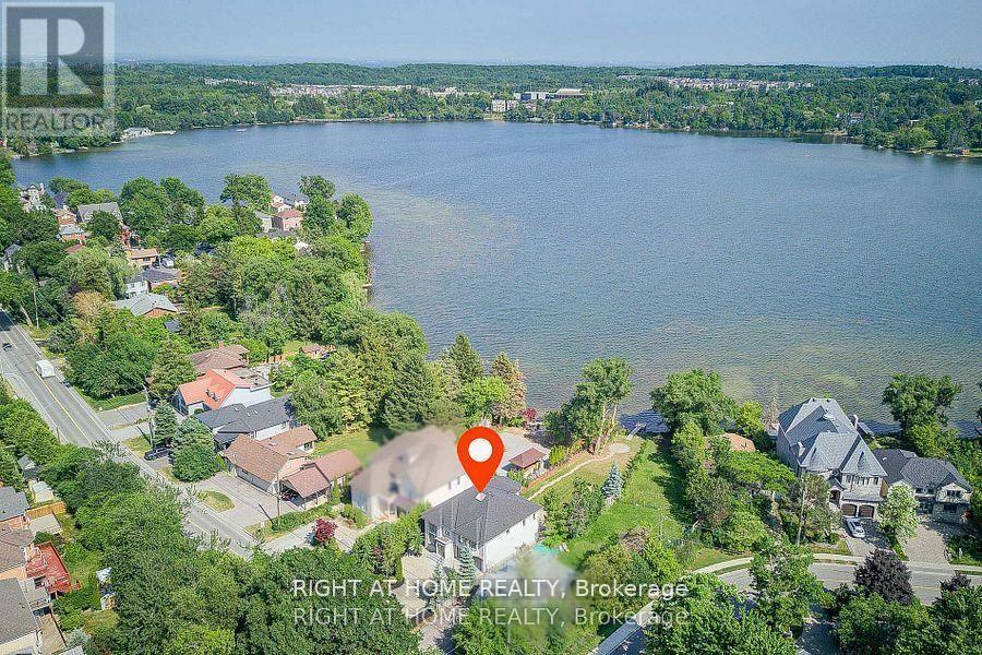 429 North Lake Road, Richmond Hill, Ontario  L4E 3A7 - Photo 4 - N12830288