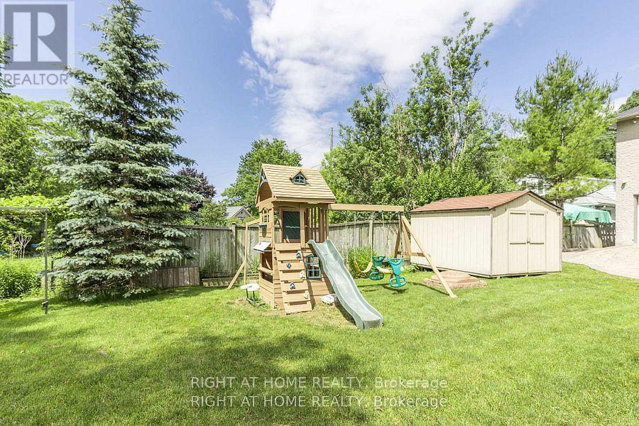 429 North Lake Road, Richmond Hill, Ontario  L4E 3A7 - Photo 43 - N12830288