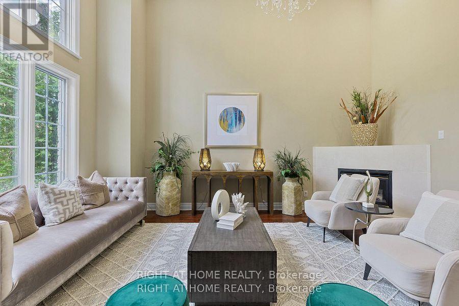 429 North Lake Road, Richmond Hill, Ontario  L4E 3A7 - Photo 8 - N12830288