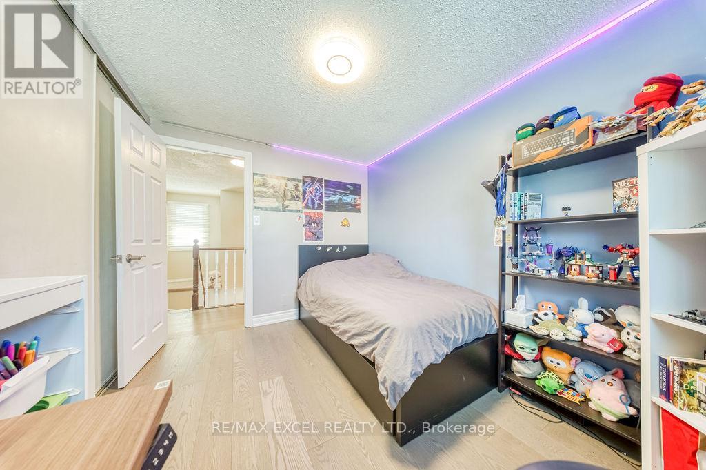 3031 Kilbride Court, Mississauga, Ontario  L5N 3C5 - Photo 25 - W12830266