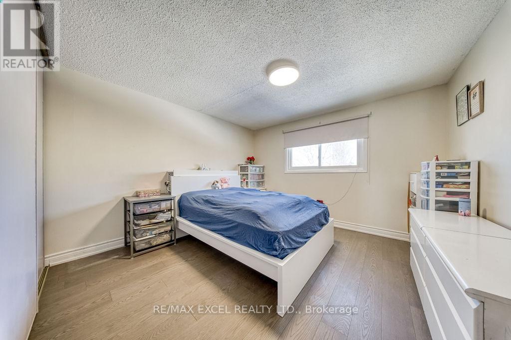 3031 Kilbride Court, Mississauga, Ontario  L5N 3C5 - Photo 26 - W12830266