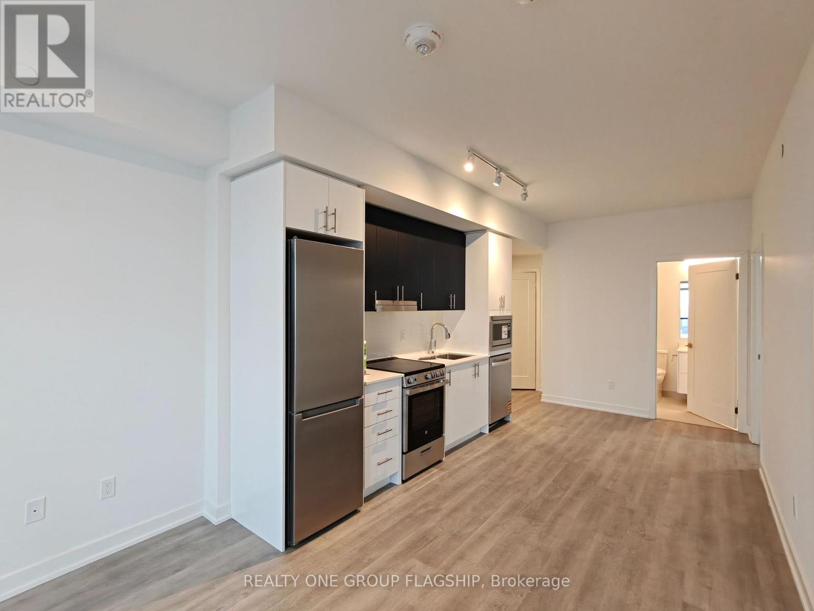 2302 - 5105 Hurontario Street, Mississauga (Hurontario), Ontario  L4Z 0C9 - Photo 6 - W12830282