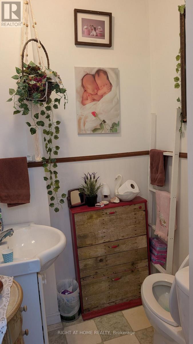 368 Levesque Street, West Nipissing, Ontario  P2B 3C9 - Photo 21 - X12830258