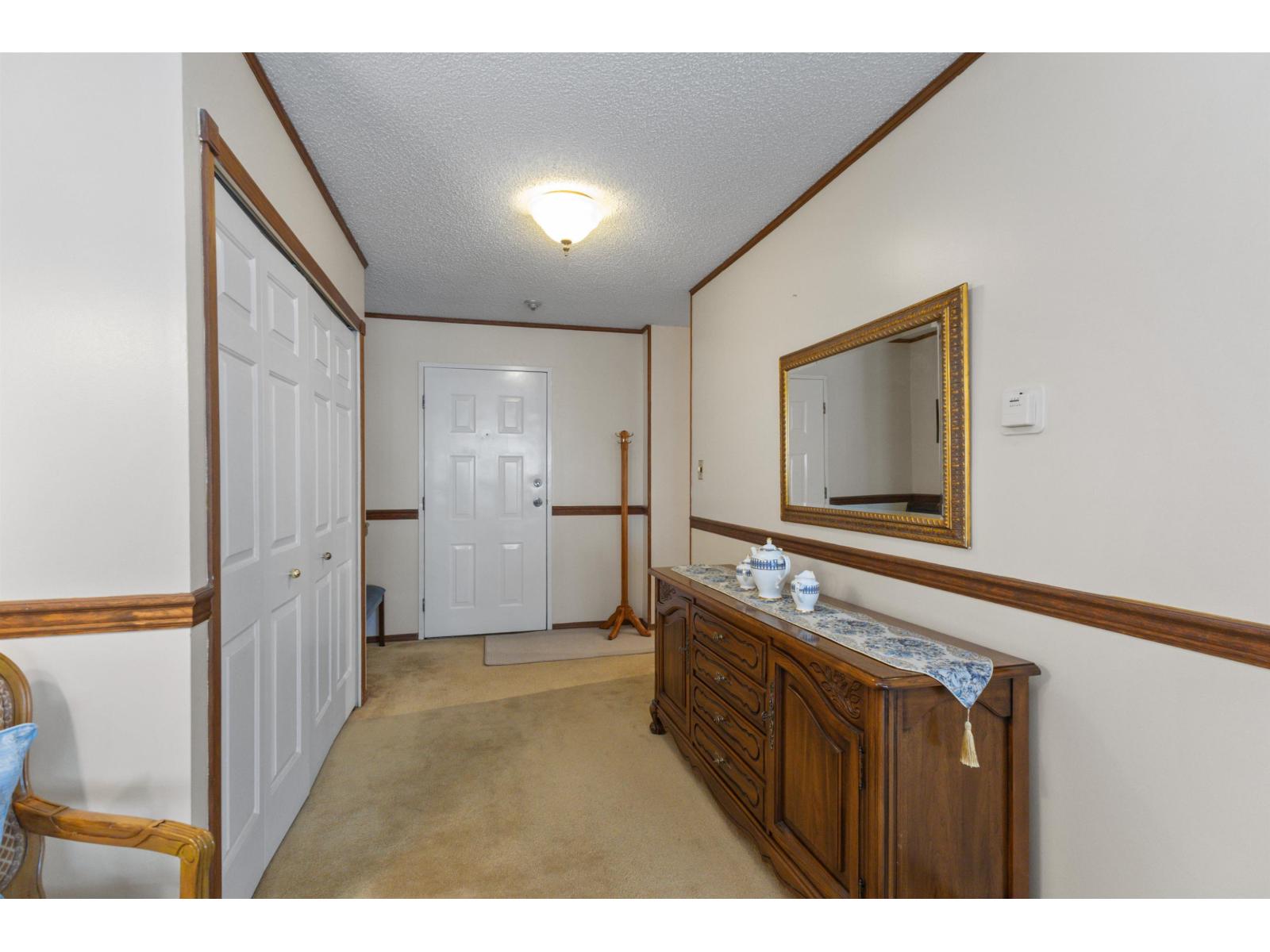 302 32098 George Ferguson Way, Abbotsford, British Columbia  V2T 2K6 - Photo 10 - R3092036