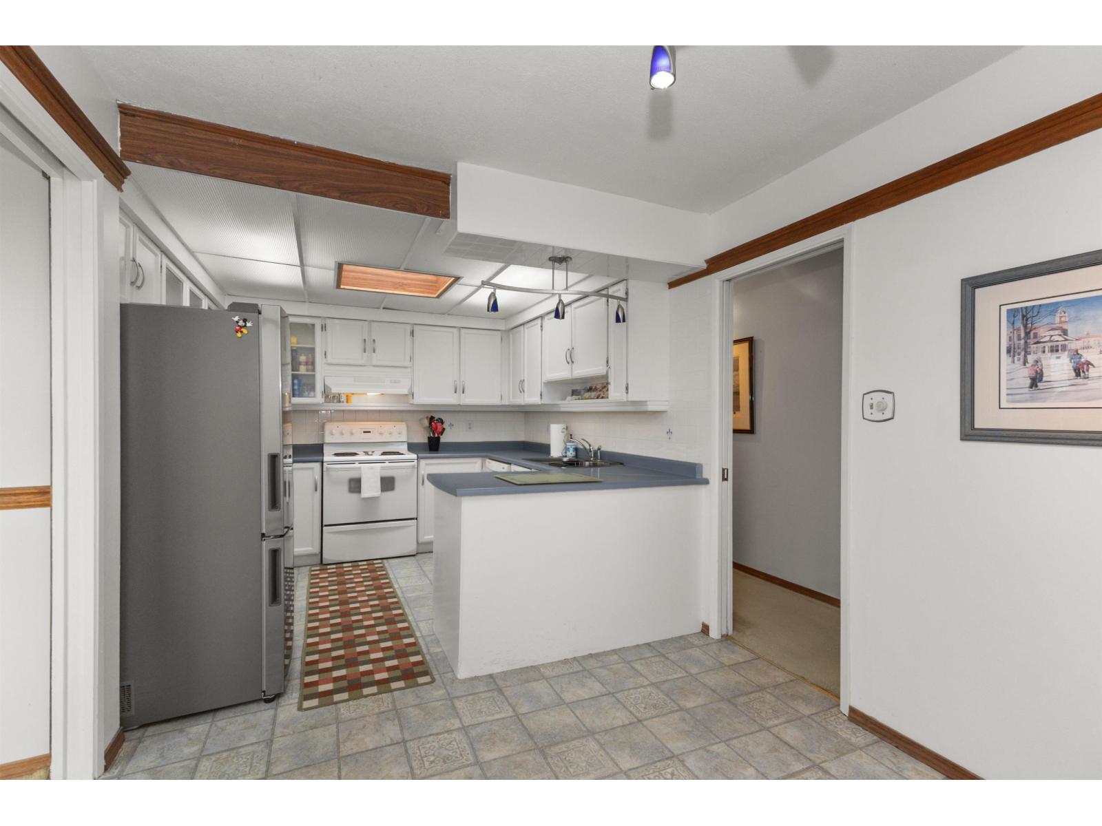 302 32098 George Ferguson Way, Abbotsford, British Columbia  V2T 2K6 - Photo 12 - R3092036