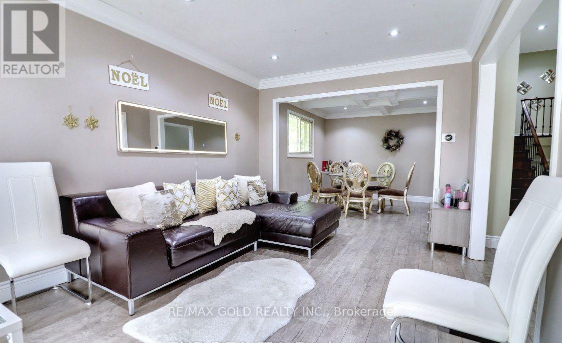 Upper Level - 28 Poinsettia Place, Brampton, Ontario  L6S 3S1 - Photo 5 - W12828388