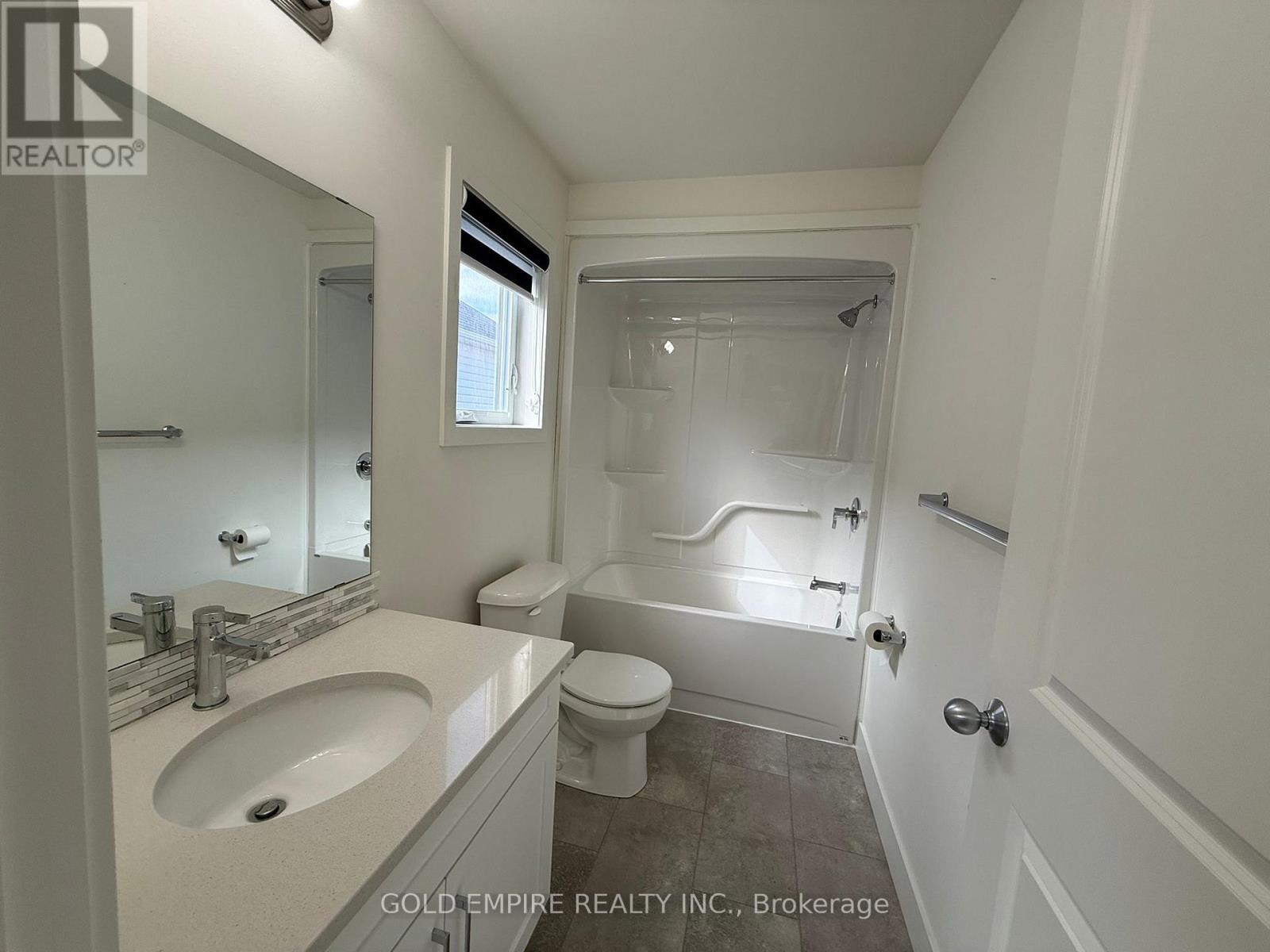 Upper - 1612 Capri Crescent, London North, Ontario  N6G 3P2 - Photo 16 - X12830334