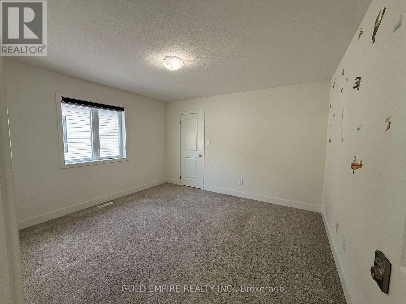 Upper - 1612 Capri Crescent, London North, Ontario  N6G 3P2 - Photo 17 - X12830334