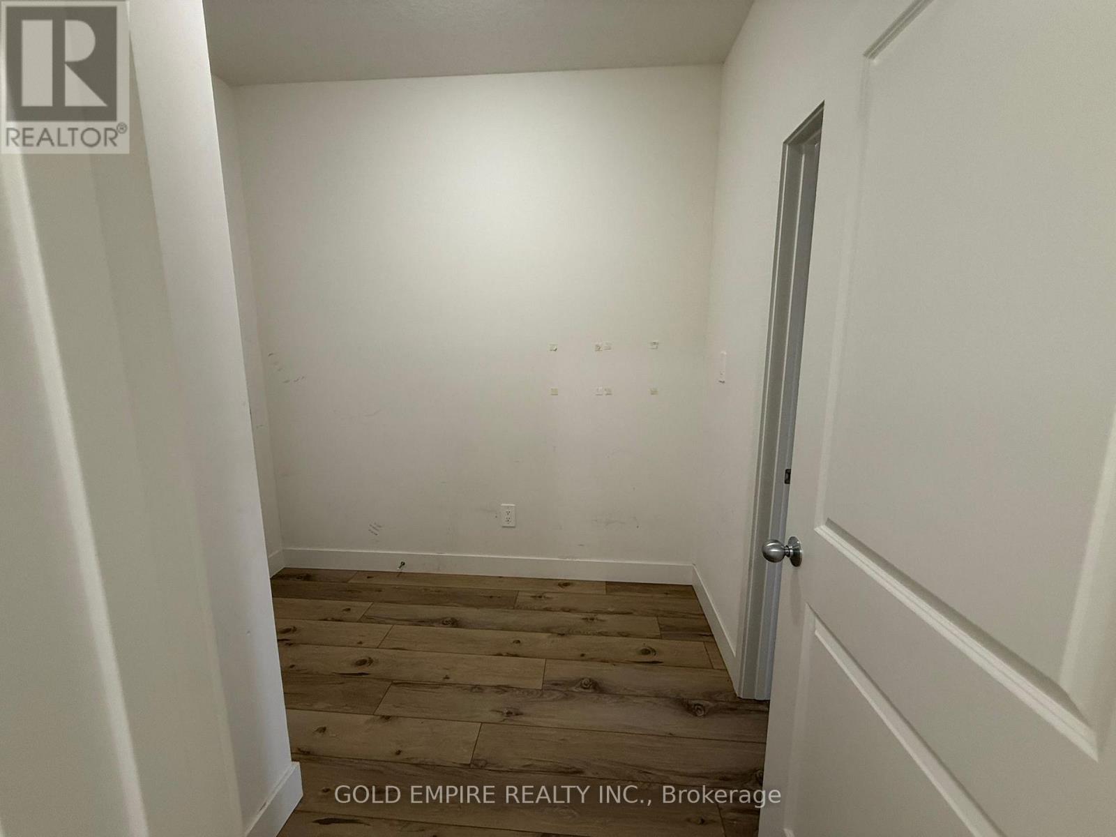 Upper - 1612 Capri Crescent, London North, Ontario  N6G 3P2 - Photo 5 - X12830334