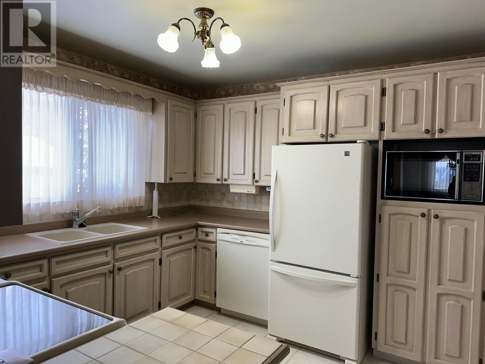 432 Amethyst Cres, Thunder Bay, Ontario  P7C 1T1 - Photo 6 - TB2600318