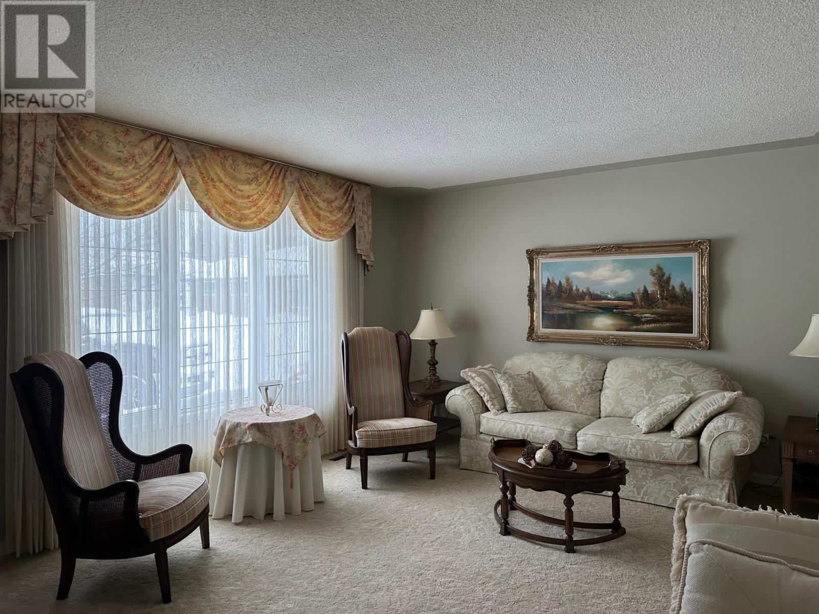 432 Amethyst Cres, Thunder Bay, Ontario  P7C 1T1 - Photo 3 - TB2600318