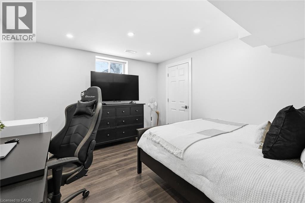 2112 Cavendish Drive, Burlington, Ontario  L7P 1Z3 - Photo 38 - 40808402