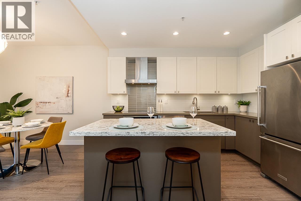 210 3399 Noel Drive, Burnaby, British Columbia  V3J 0G8 - Photo 13 - R3090454