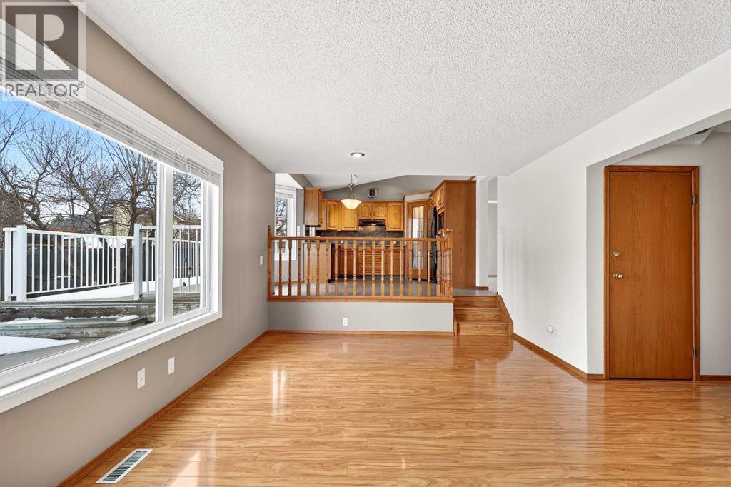 1208 Sunvista Way Se, Calgary, Alberta  T2X 3G1 - Photo 17 - A2289466